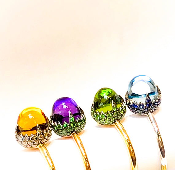 18kt Gold "Acorn" Cabochon Ring