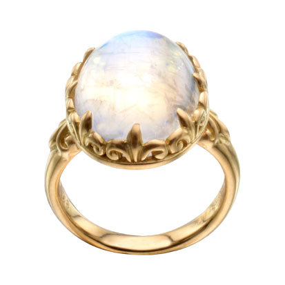 18kt Yellow Gold and Moonstone Ring