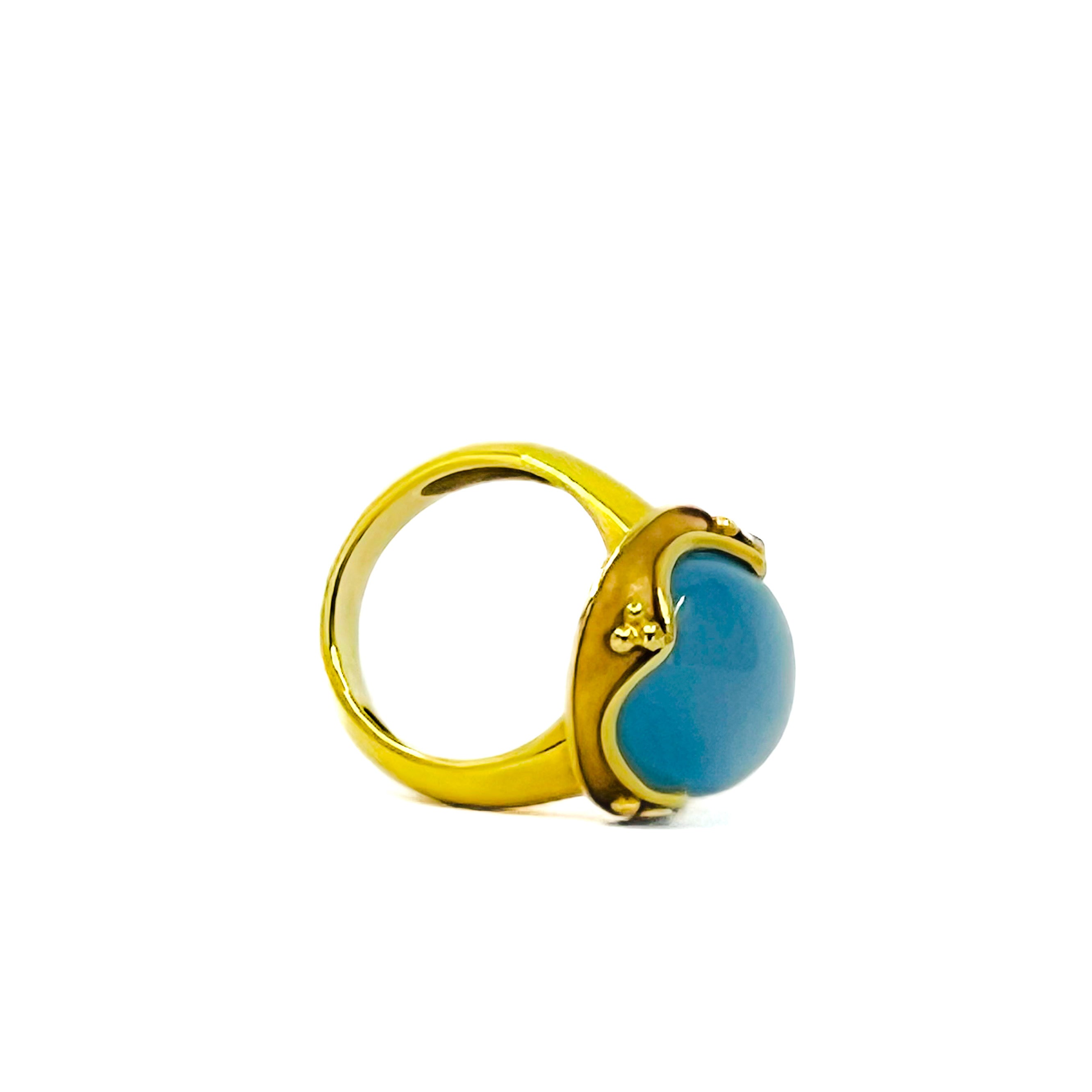 Yellow Gold and Aquamarine Ring